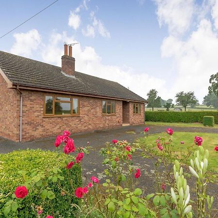 Meadow Lea Villa Leominster Buitenkant foto