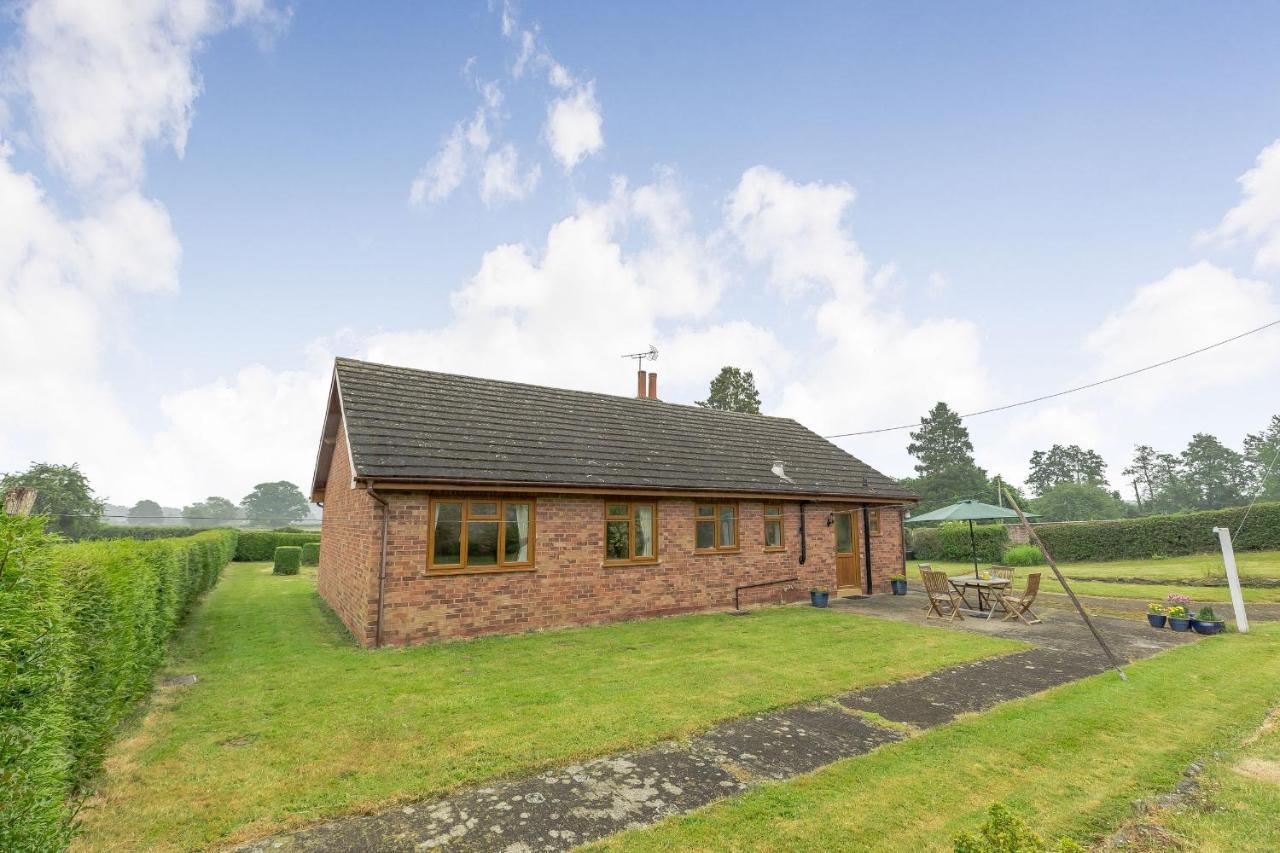 Meadow Lea Villa Leominster Buitenkant foto